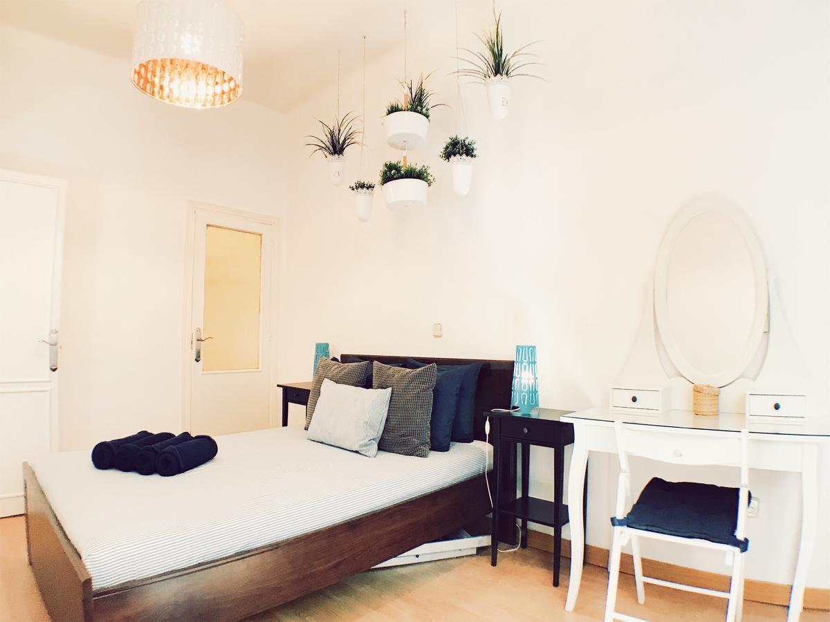 Lollipop Flats City Centre Deluxe Suite Мадрид Екстер'єр фото